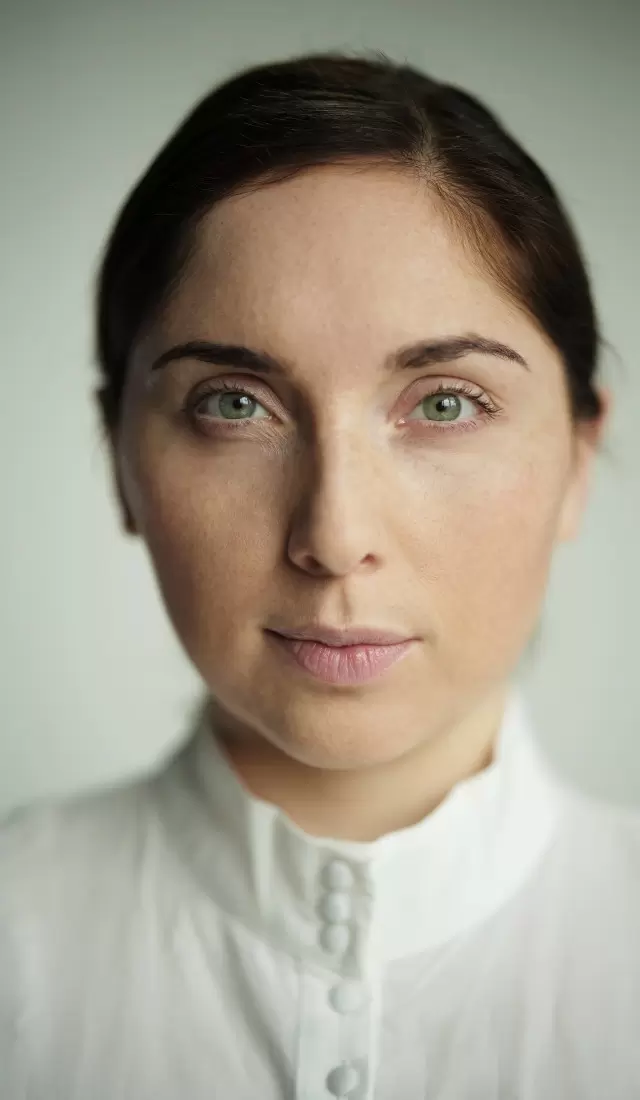 Stefanie Bruckner image